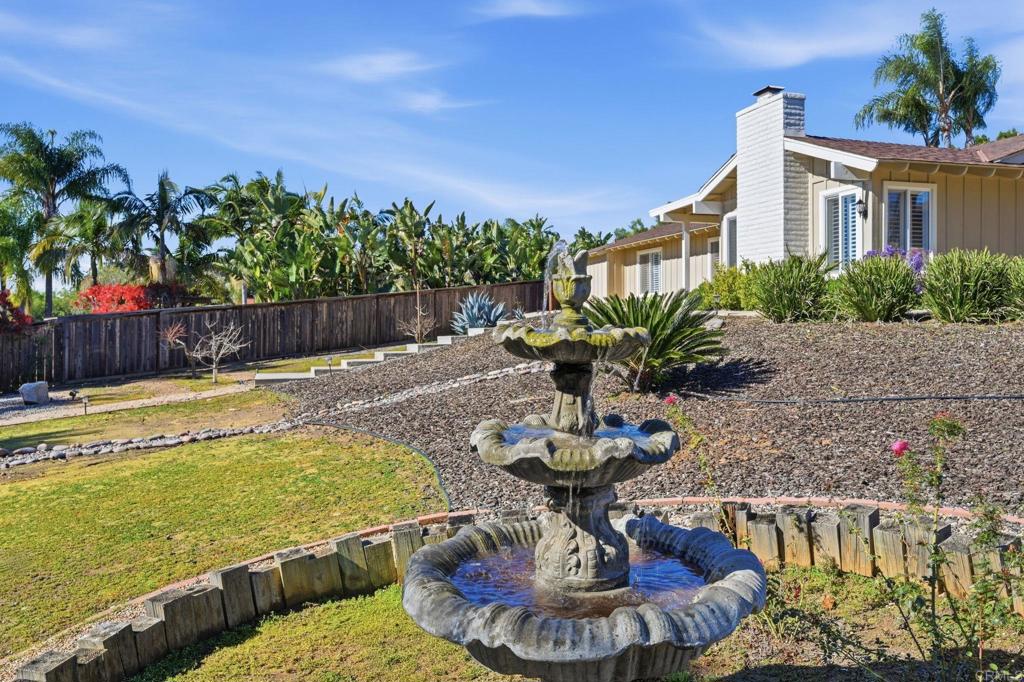 929 Pepper Tree Lane Property Photo 46