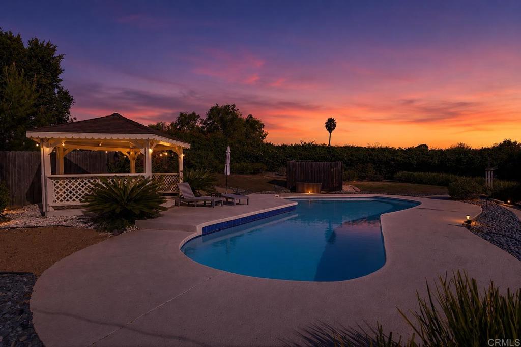 929 Pepper Tree Lane Property Photo 62