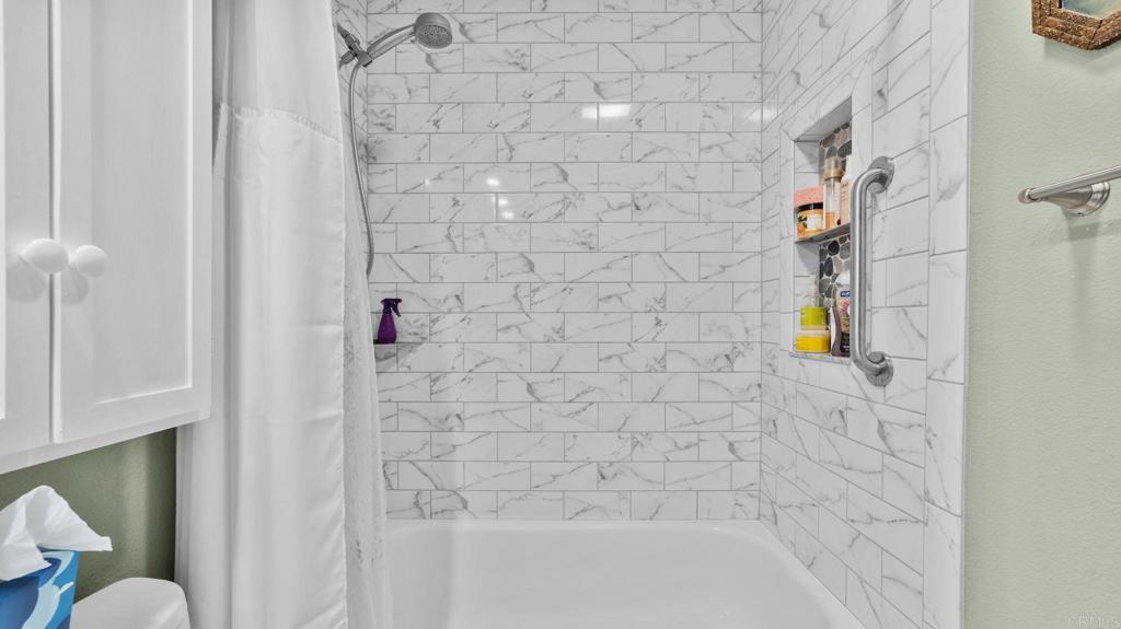 6854 Maple Leaf Dr Property Photo 28