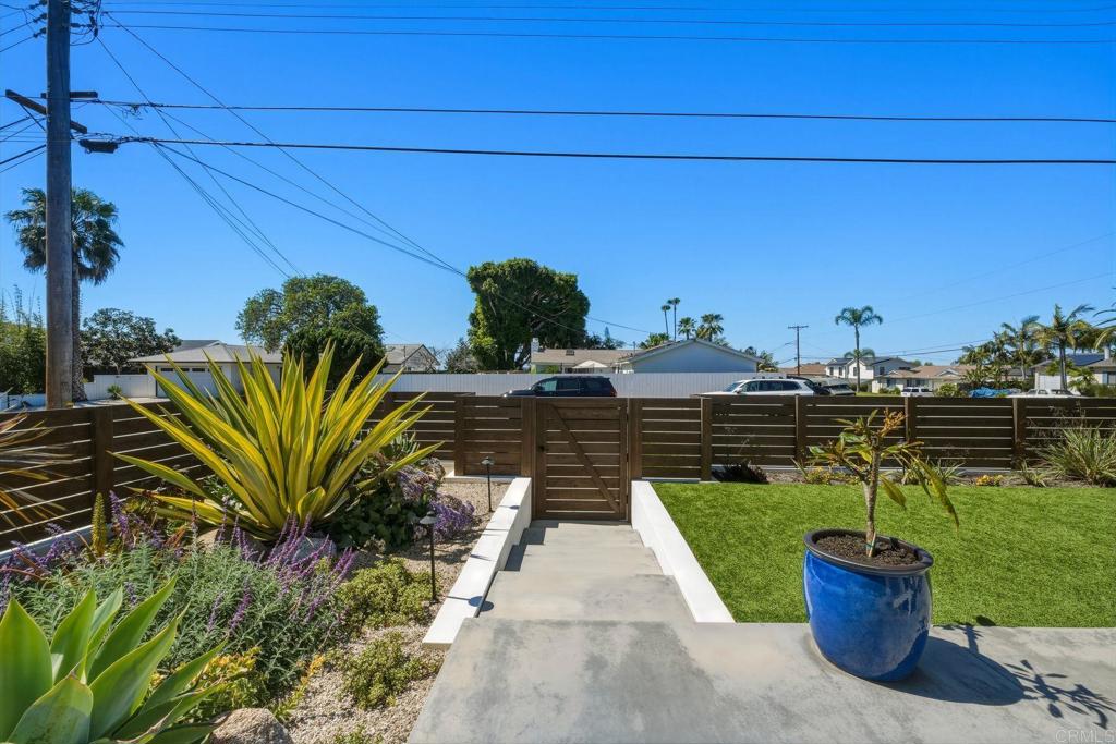 1839 Freda Lane Property Photo 2