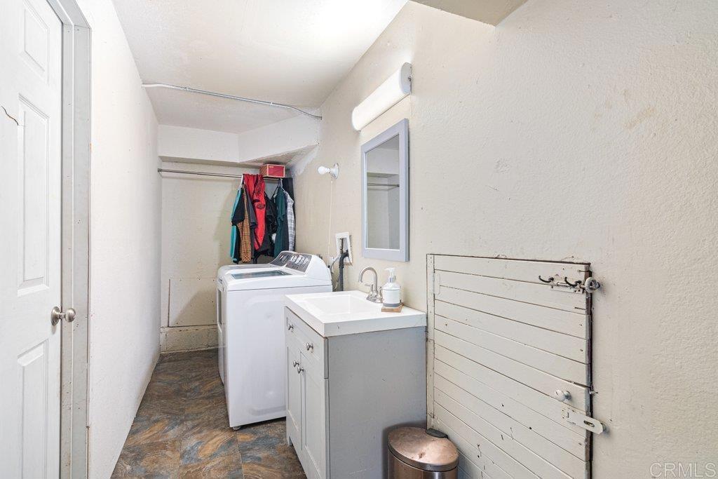 5741 Rainbow Heights Road Property Photo 25