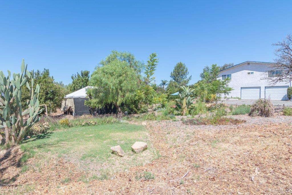 5741 Rainbow Heights Road Property Photo 38