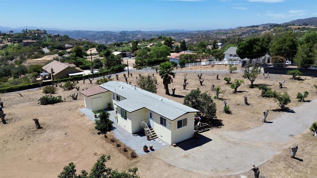1843 Canyon Heights Road Property Photo 1