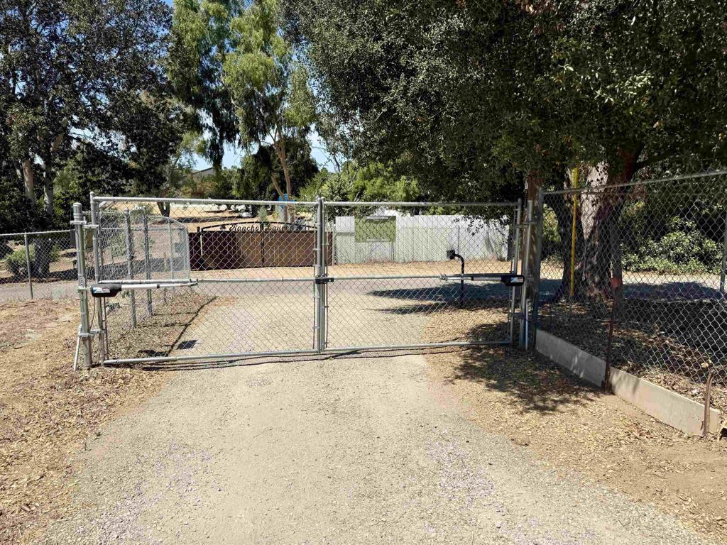 Canyon Heights Road Property Photo 4