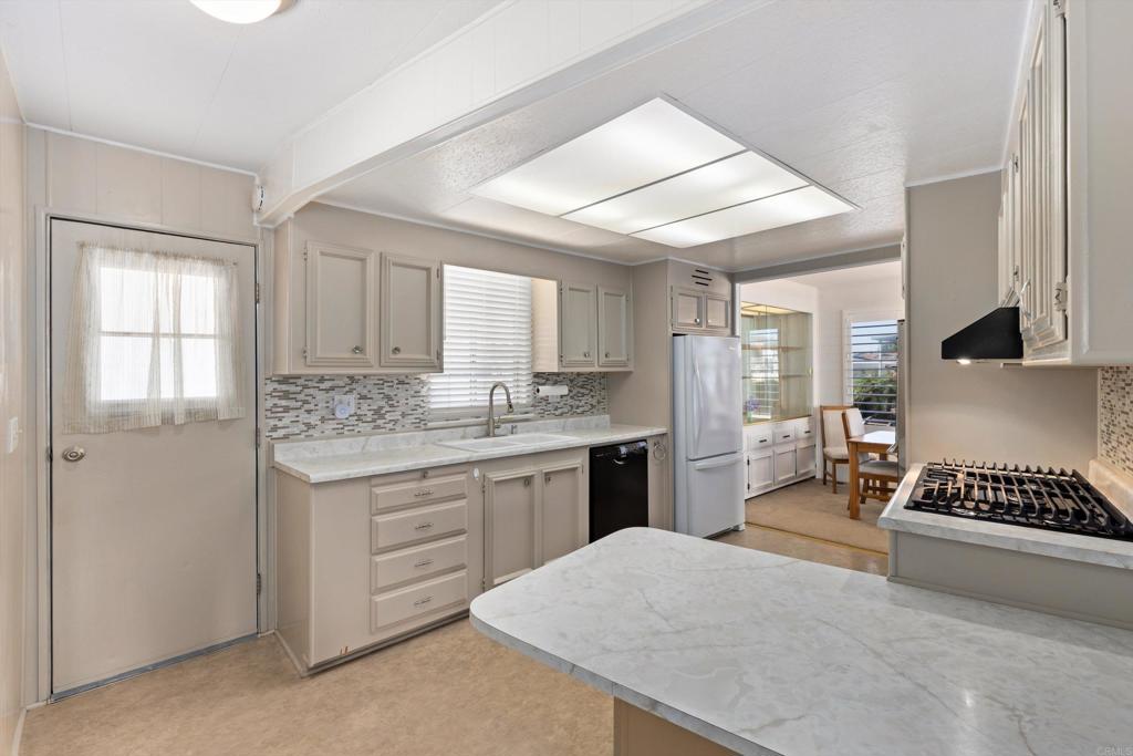 3535 Linda Vista Drive 85 Property Photo 11