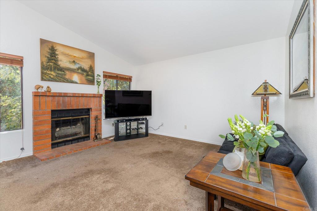 1679 Madrone Glen Property Photo 7