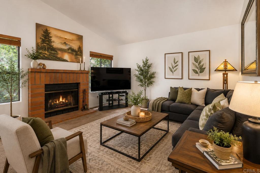1679 Madrone Glen Property Photo 8