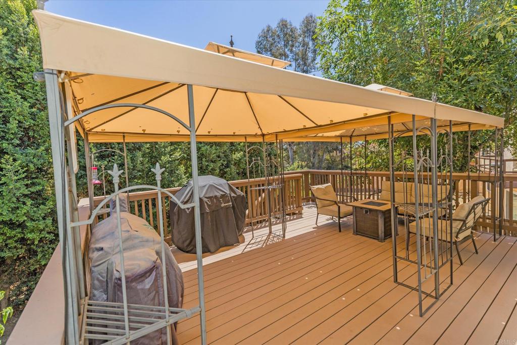 1679 Madrone Glen Property Photo 35