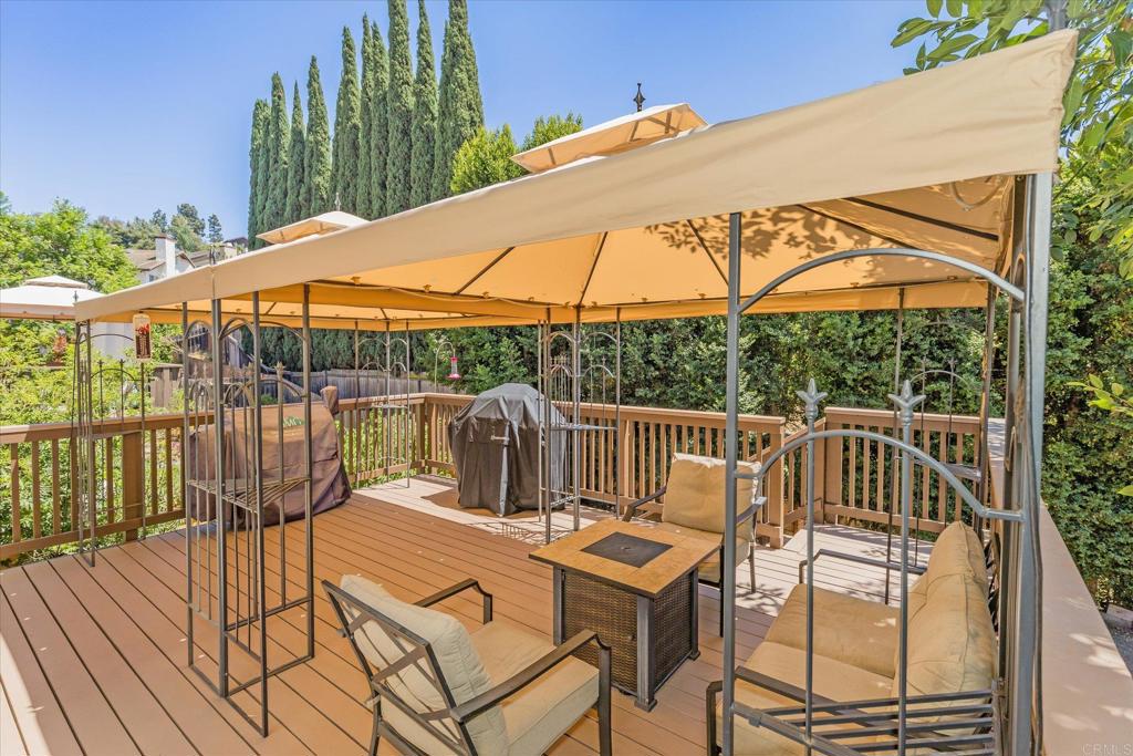 1679 Madrone Glen Property Photo 36