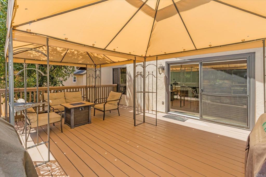 1679 Madrone Glen Property Photo 37