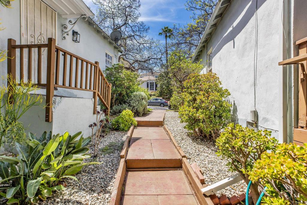 1700 1702-1704 Glendon Avenue Property Photo 31