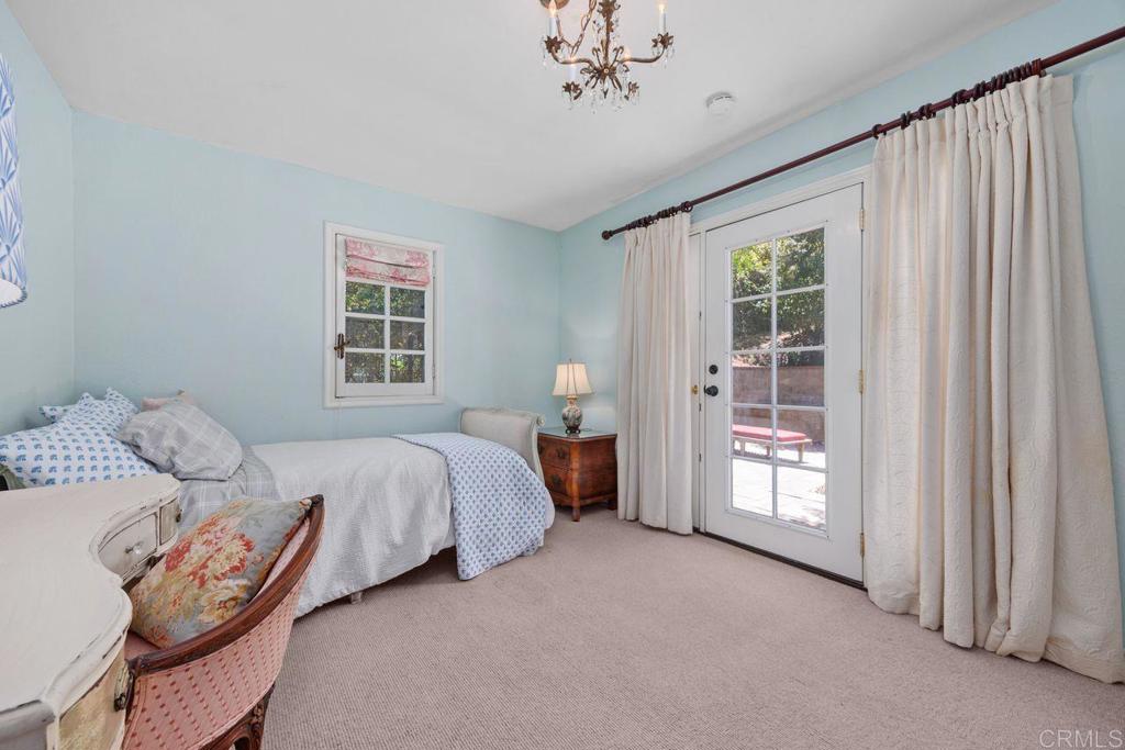 345 Osborne Street Property Photo 19