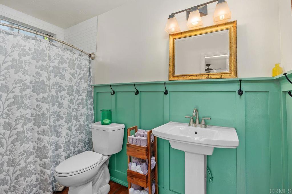 345 Osborne Street Property Photo 23