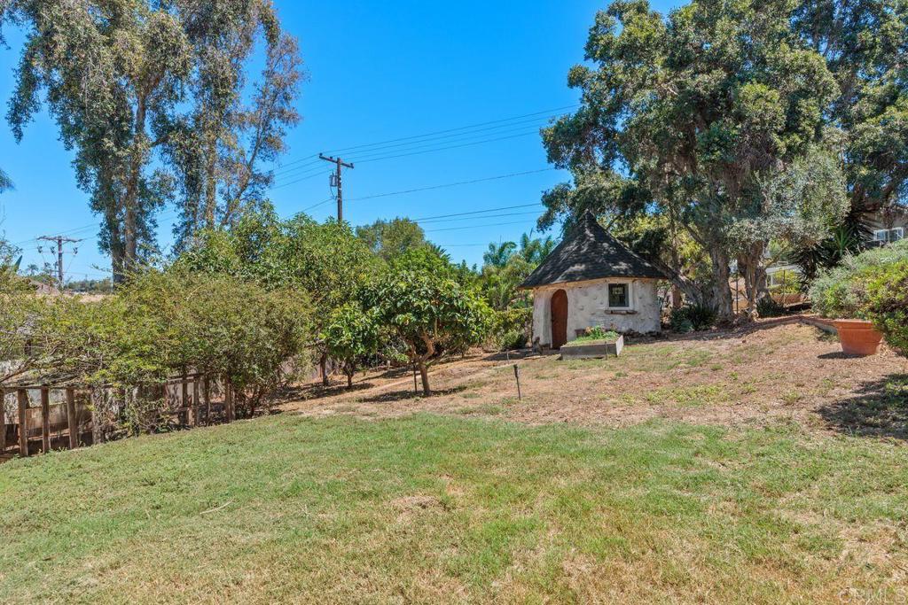 345 Osborne Street Property Photo 33