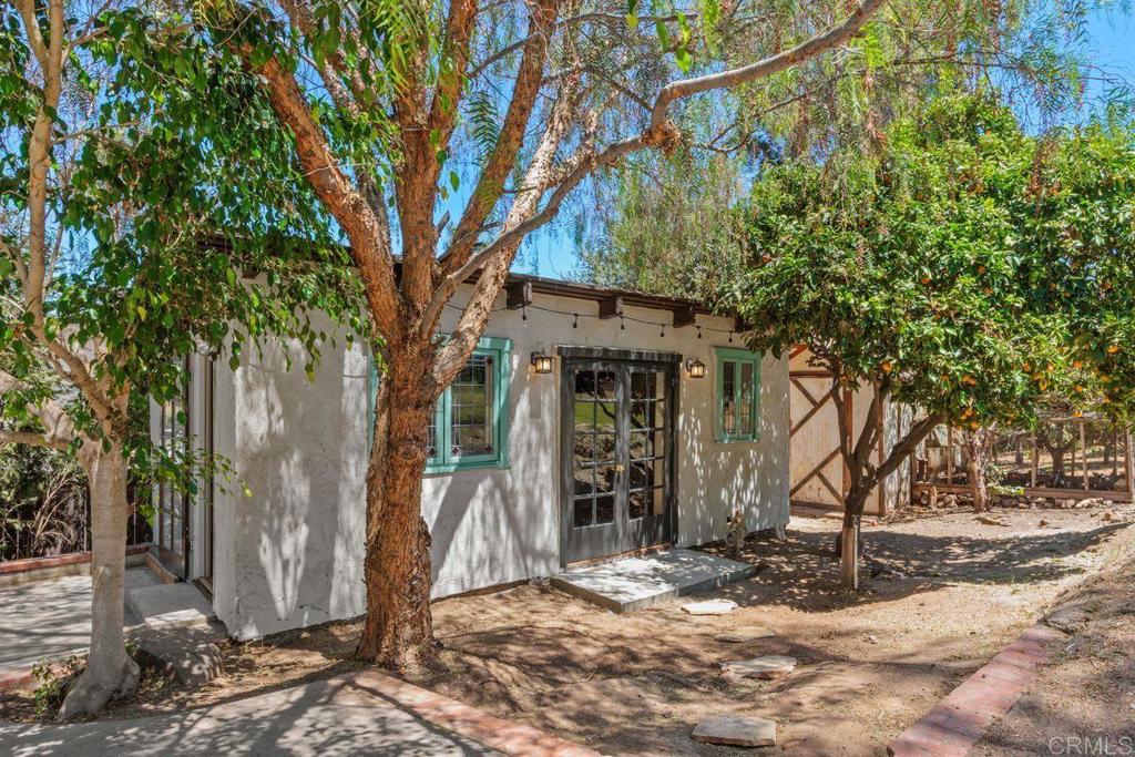 345 Osborne Street Property Photo 34