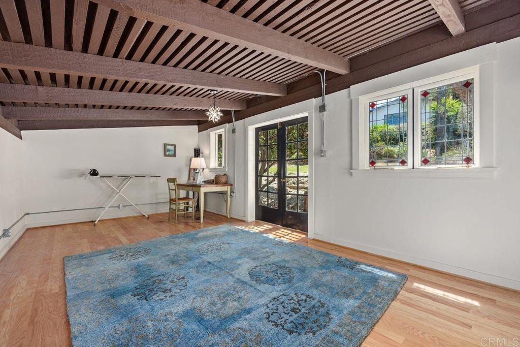 345 Osborne Street Property Photo 35