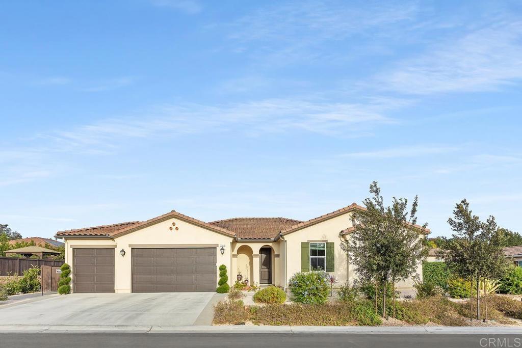 2514 Blackbird Gln Property Photo 2