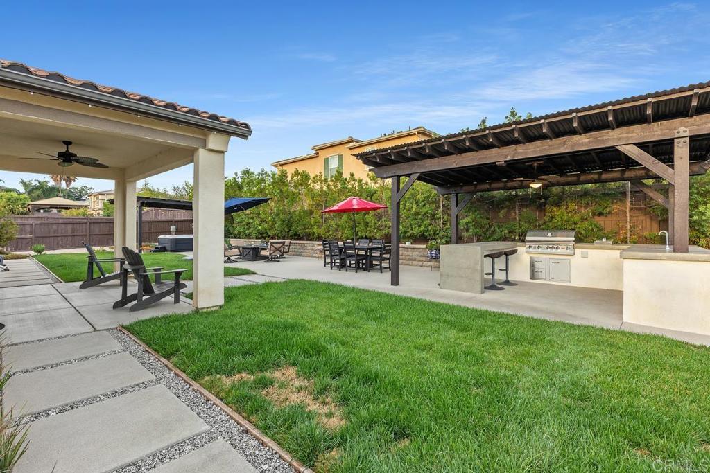 2514 Blackbird Gln Property Photo 28