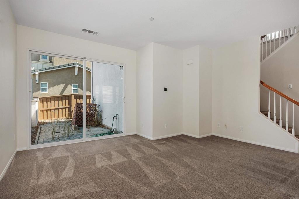 1494 Mosaic Glen Property Photo 8