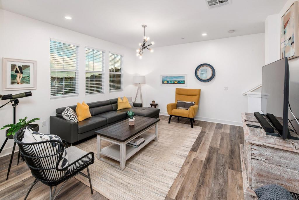 1115 Sea Glass Way Property Photo 8