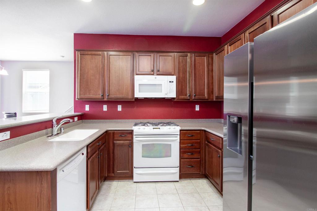 1819 Clare Ln Property Photo 7