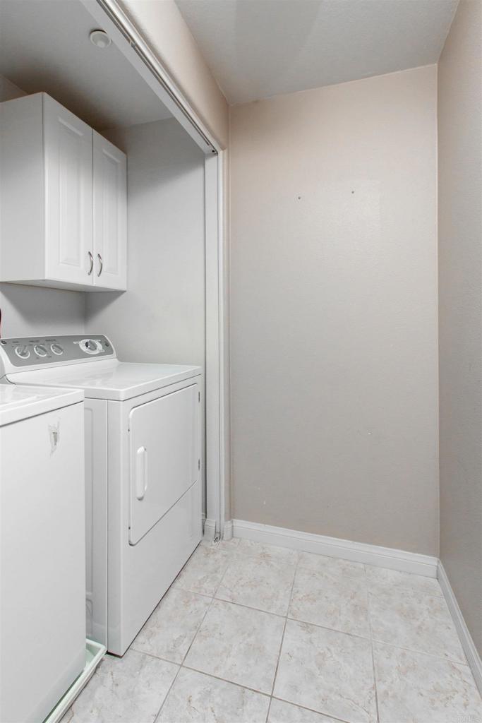 1819 Clare Ln Property Photo 10