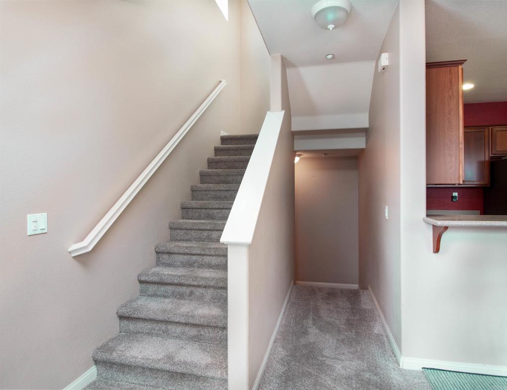 1819 Clare Ln Property Photo 15