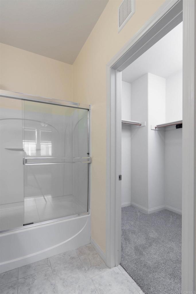 1819 Clare Ln Property Photo 17