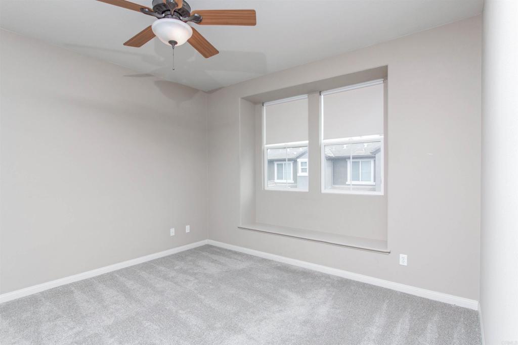 1819 Clare Ln Property Photo 21