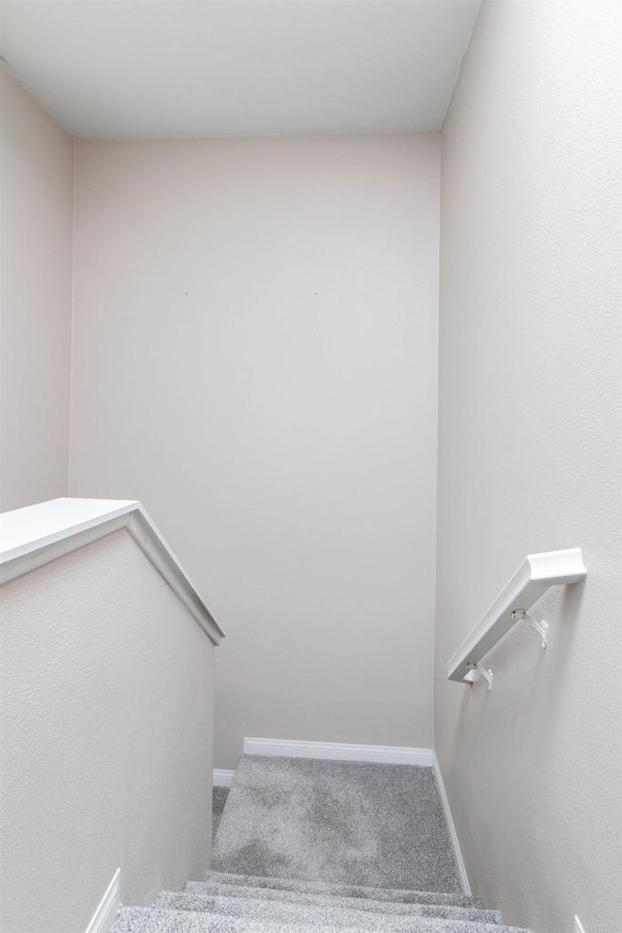 1819 Clare Ln Property Photo 26