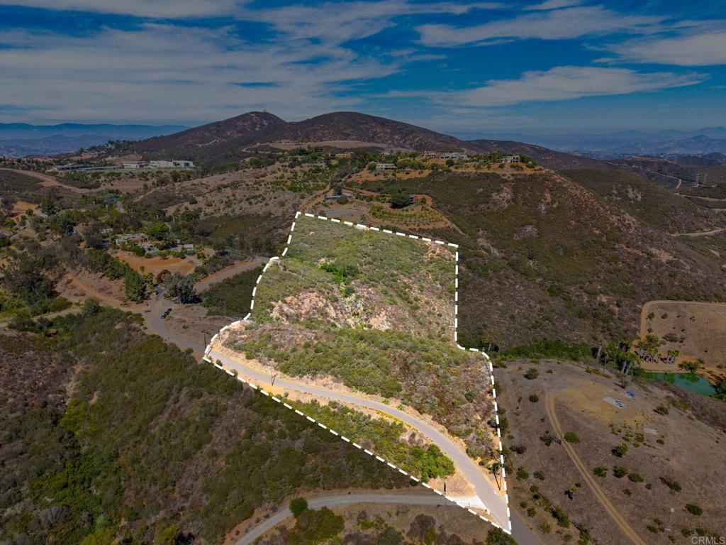 Twin Oaks Valley Road Property Photo 9
