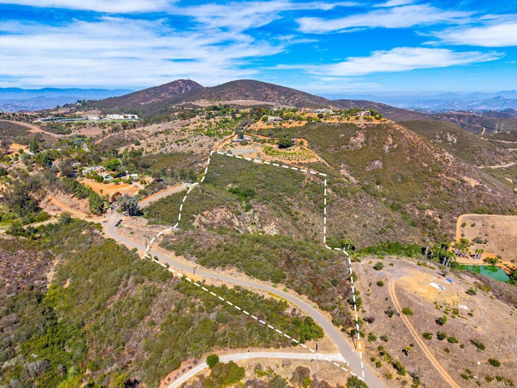 Twin Oaks Valley Road Property Photo 10
