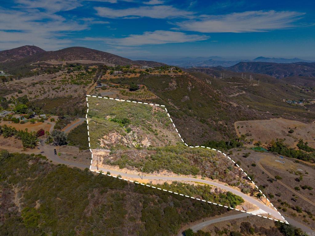 Twin Oaks Valley Road Property Photo 15