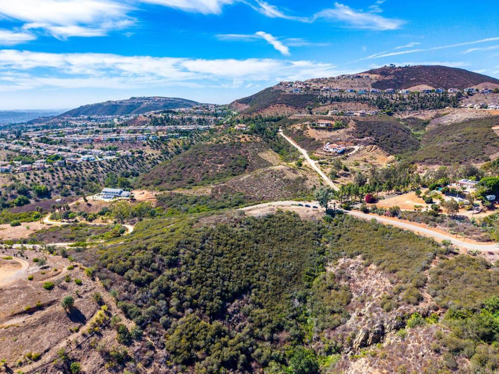 Twin Oaks Valley Road Property Photo 23
