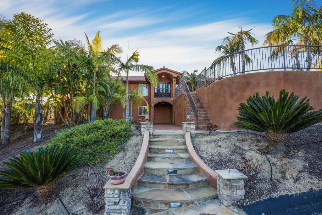 2440 Los Alisos Property Photo 7
