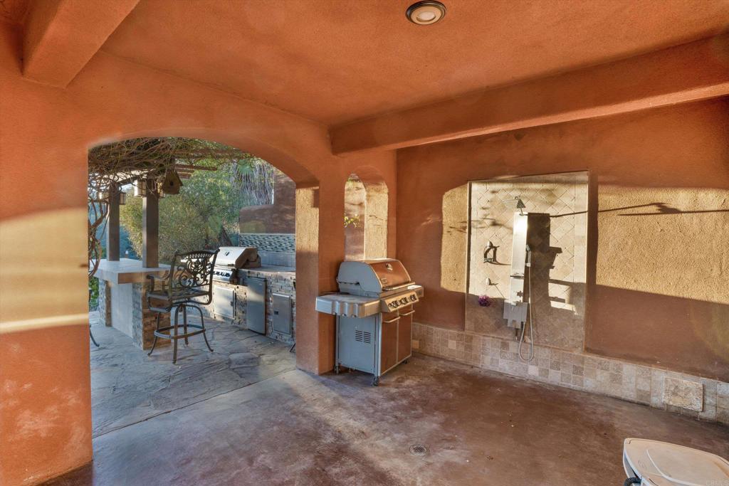 2440 Los Alisos Property Photo 42