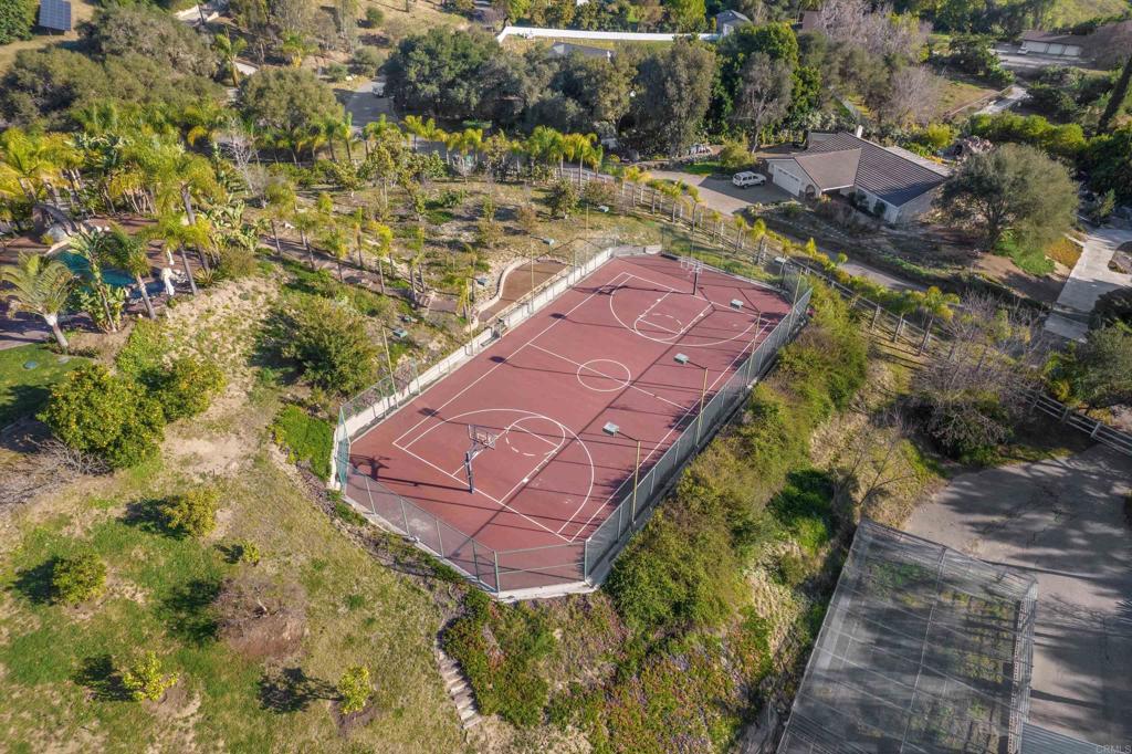 2440 Los Alisos Property Photo 49