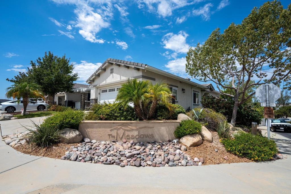 12952 Metate Ln Property Photo 1