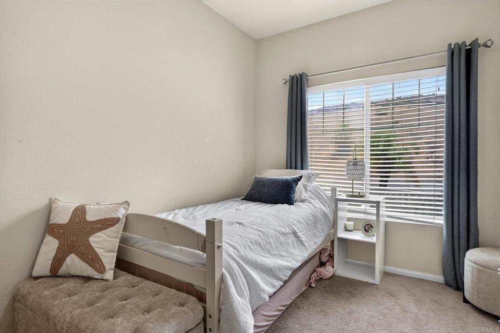 12952 Metate Ln Property Photo 16
