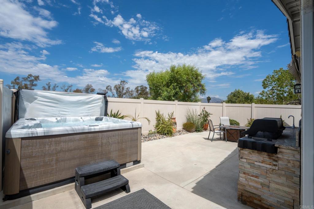 12952 Metate Ln Property Photo 22