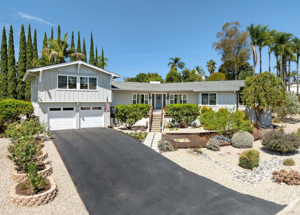 2140 Alta Vista Drive Property Photo 5