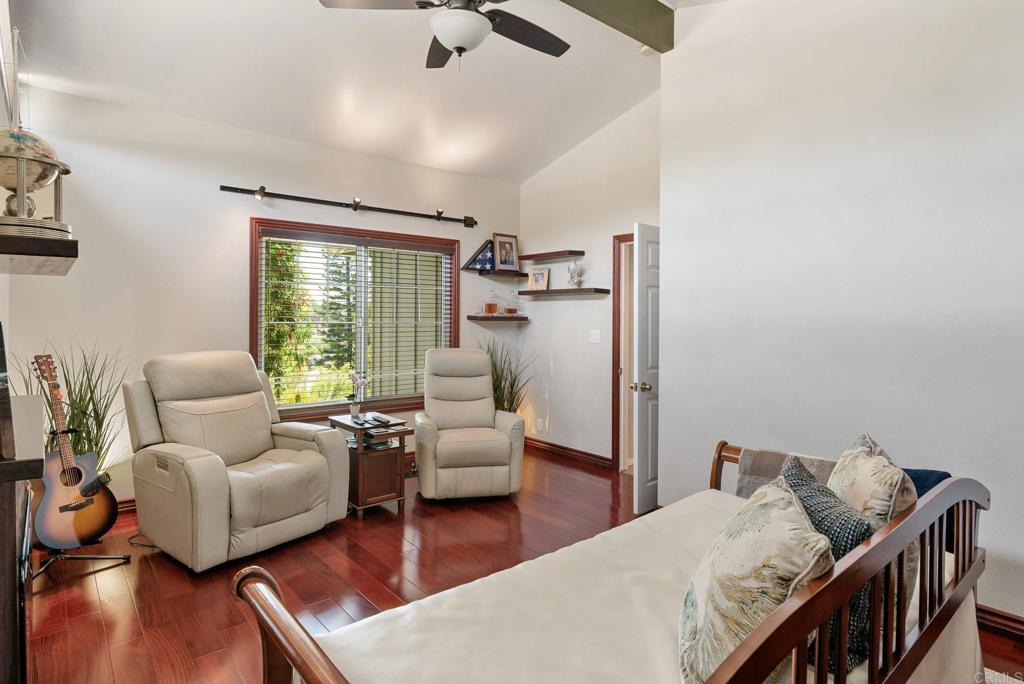 2140 Alta Vista Drive Property Photo 40