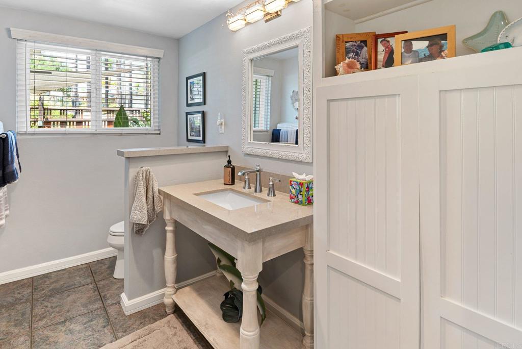 2140 Alta Vista Drive Property Photo 41