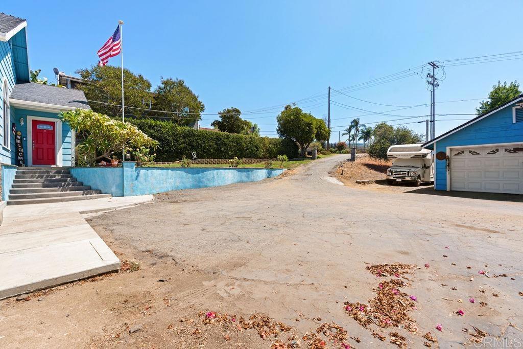 1422 E Fallbrook Street Property Photo 6