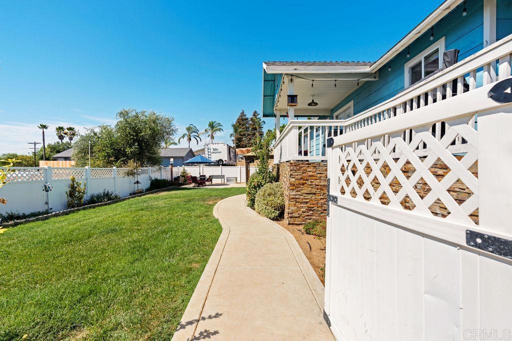1422 E Fallbrook Street Property Photo 42