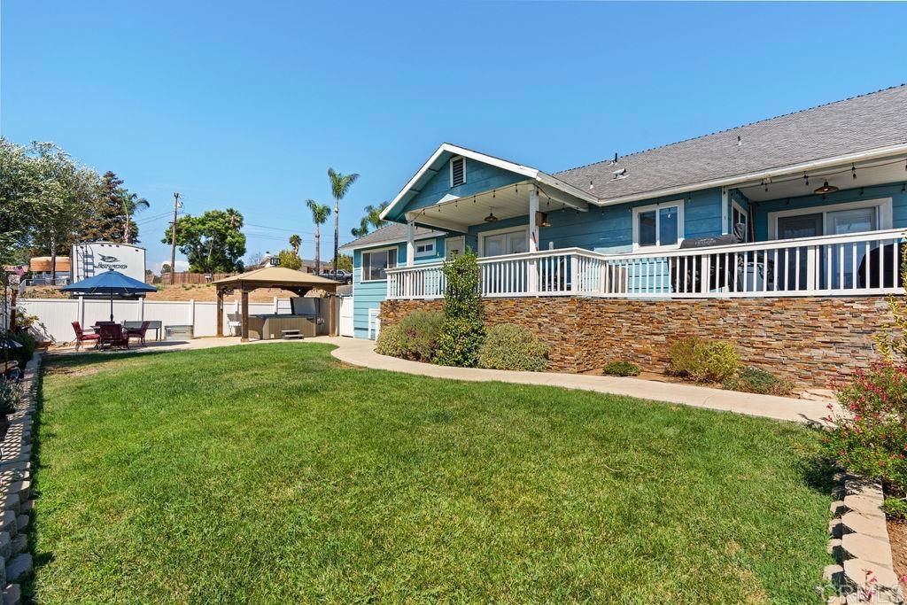 1422 E Fallbrook Street Property Photo 43