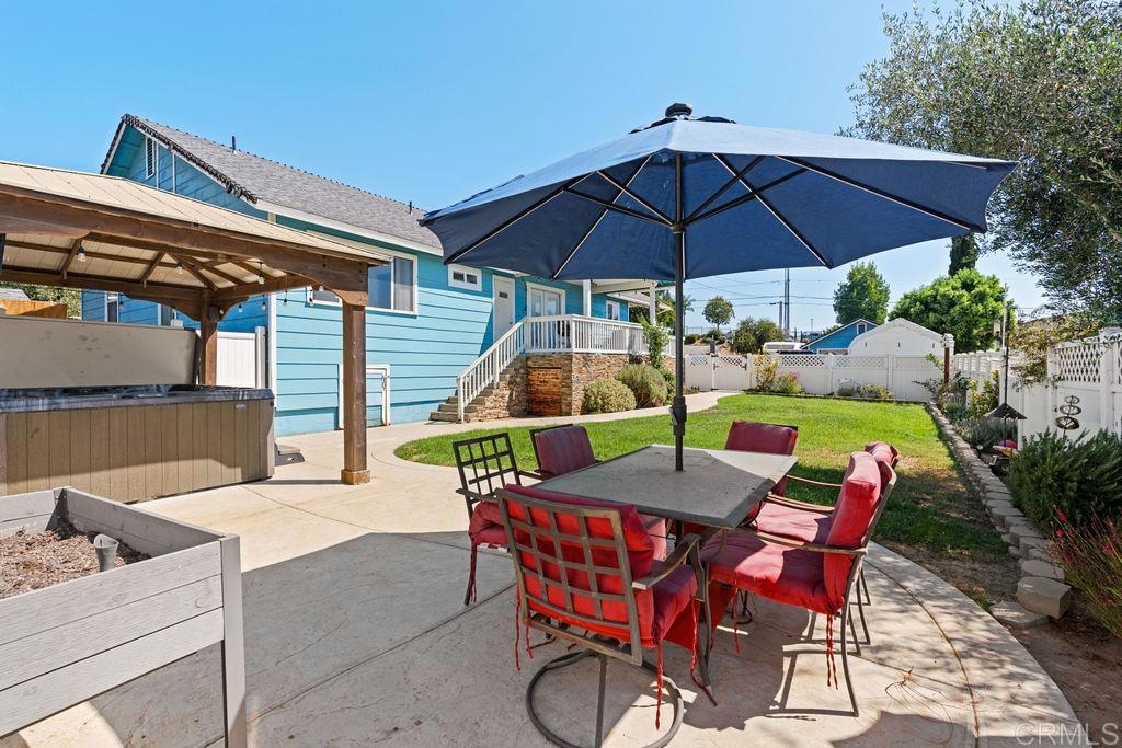 1422 E Fallbrook Street Property Photo 47