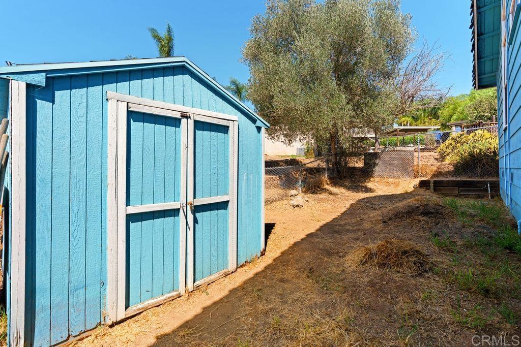 1422 E Fallbrook Street Property Photo 48