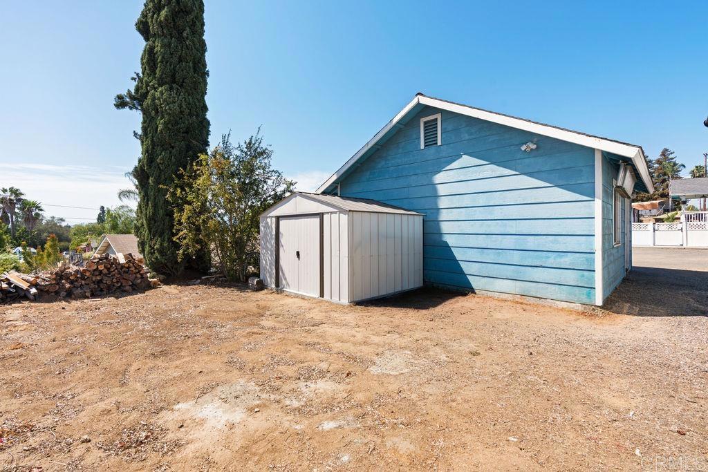 1422 E Fallbrook Street Property Photo 55