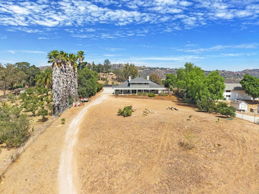 1850 Canyon Heights Road Property Photo 6
